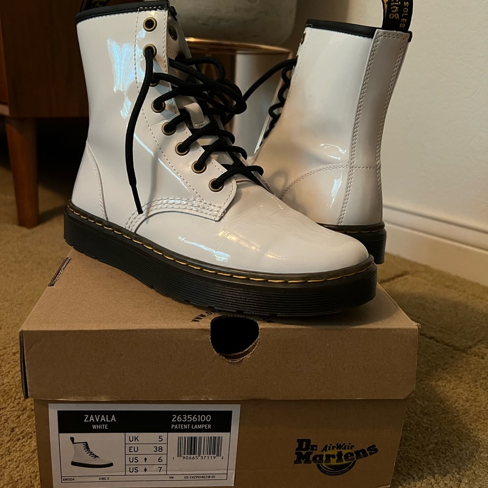 Dr. Marten’s Zavala Boot - Patent White